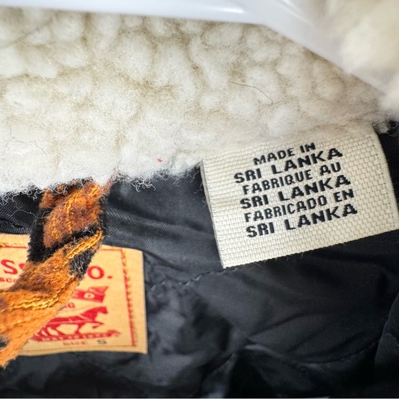 Levi’s Cheetah Print Ladies Jean Jacket- size small - Like New - Picture 6 of 15